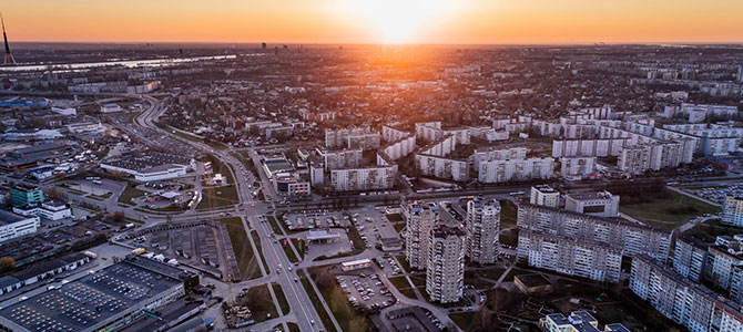 Lee más sobre el artículo El gobierno de Arabia Saudí y la mayor constructora del mundo ‘reproducen’ la ciudad de Murcia en el desierto al norte de Riad